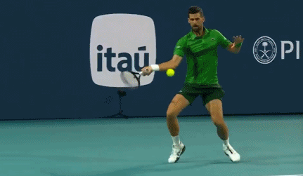 谈球吧体育app下载看着都累啊！德约第二盘抢七多拍后，直接瘫倒在地大喘气